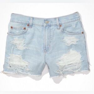American Eagle Strigid Denim ‘90s Boyfriend Shorts Light Wash 6